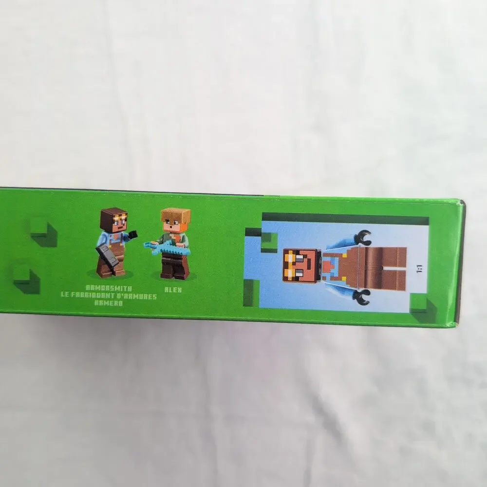 Lego Minecraft The Armory New & Sealed In Box 203 Pieces Age 7+ 21252